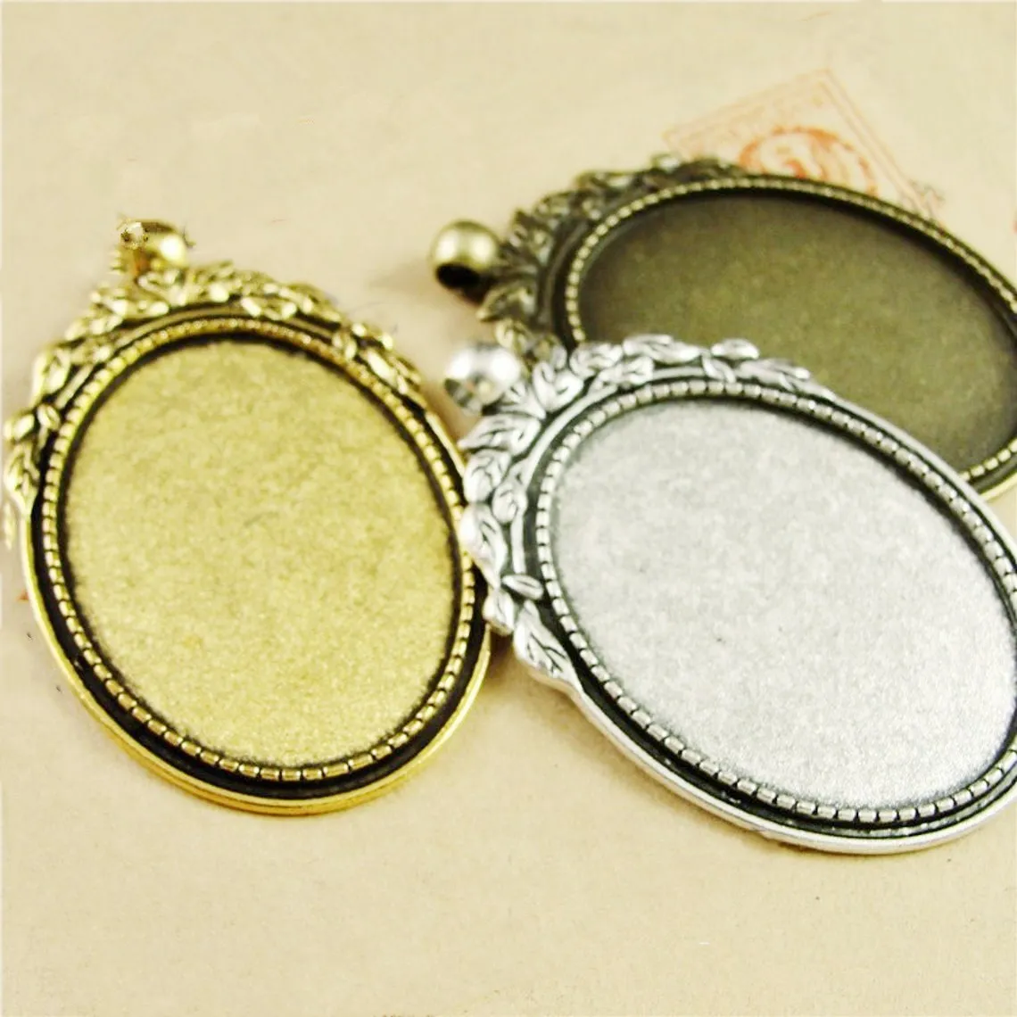 Fit 30mmx40mm Leaf base support Cameo Picture blank empty pendant trays with bezel