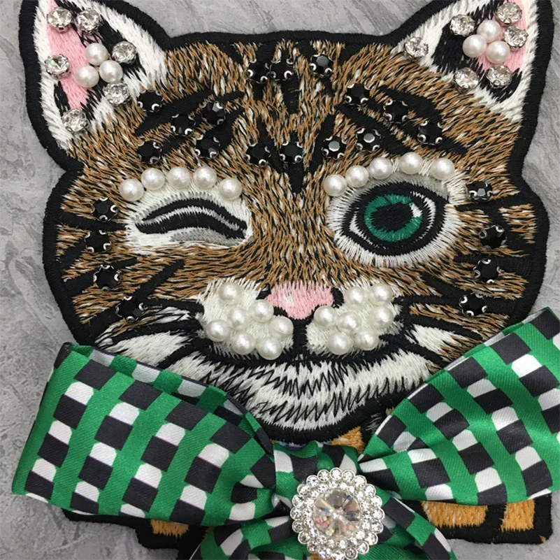 Custom Appliques Patch cat bow sew on beaded embroidery thread patch designer Hotfix Patches