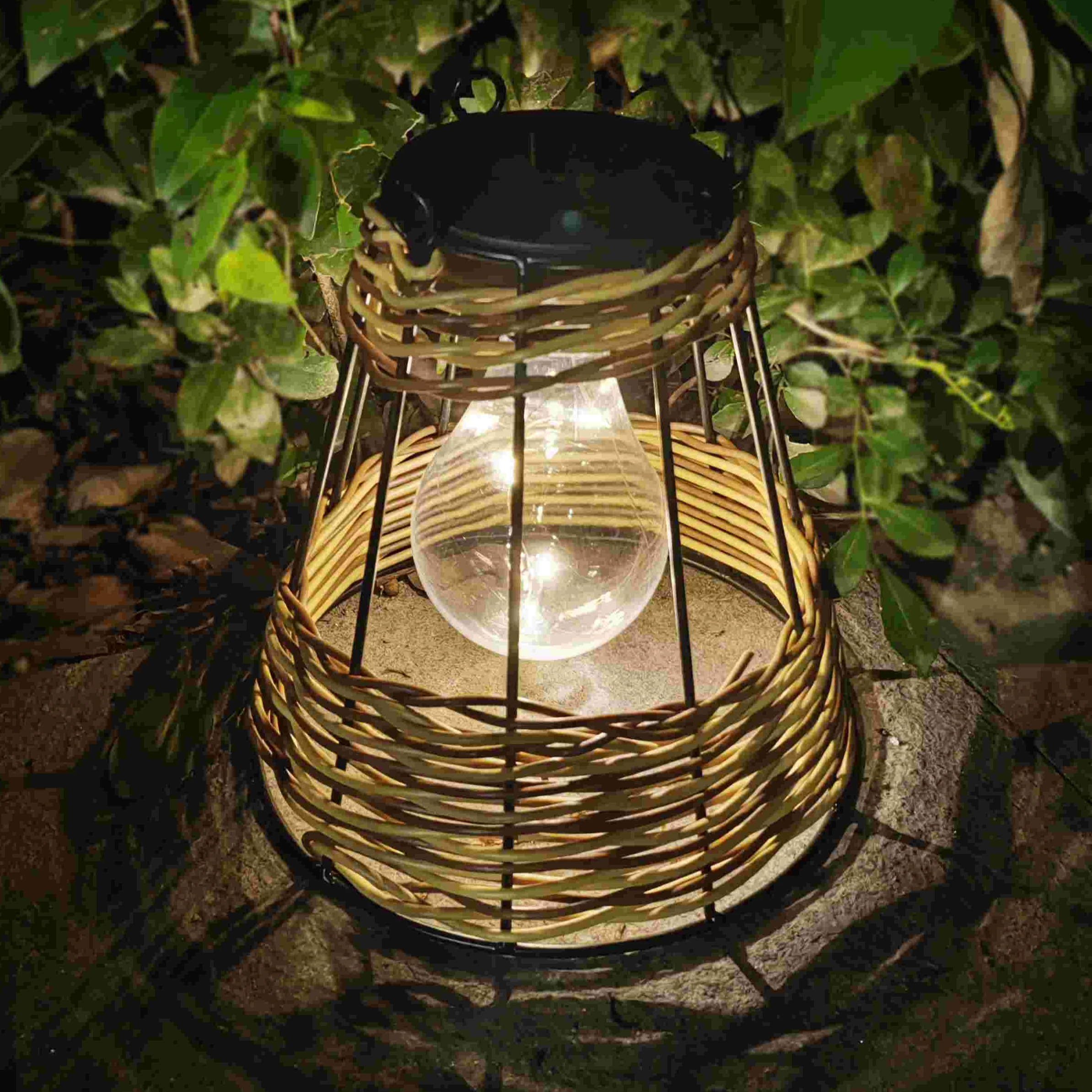 Solar LED Garden Iron Frame Rattan Woven Solar Garden Light Iron Body Outdoor Lawn Balcony Nighttime Decorative Hanging Light