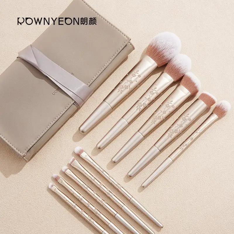 Private Label Professional 2023 Luxury Make Up Brush Tool Wholesale Price Quality Durable Handle 10Pcs Makeup Brush Set