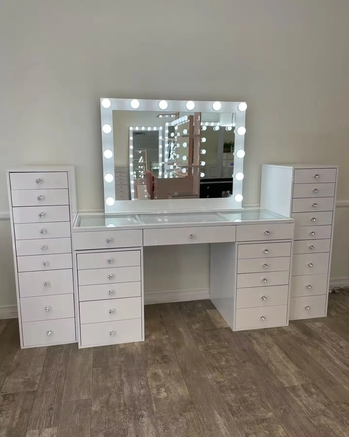 bedroom furniture glass top vanity table with makeup mirror shelves