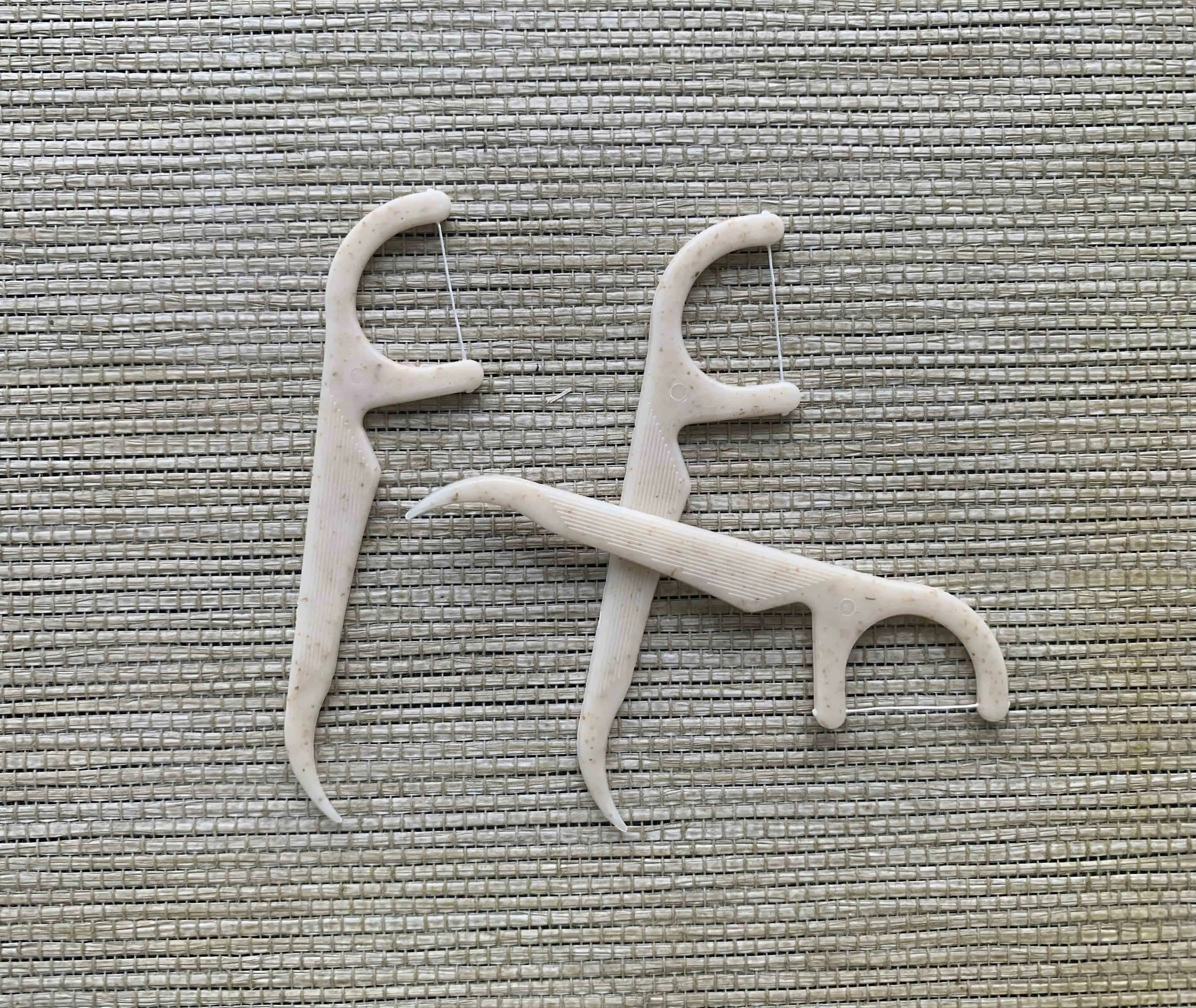 New arrival 50% biodegradable dental floss sticks Eco-freindly floss pick good for environment