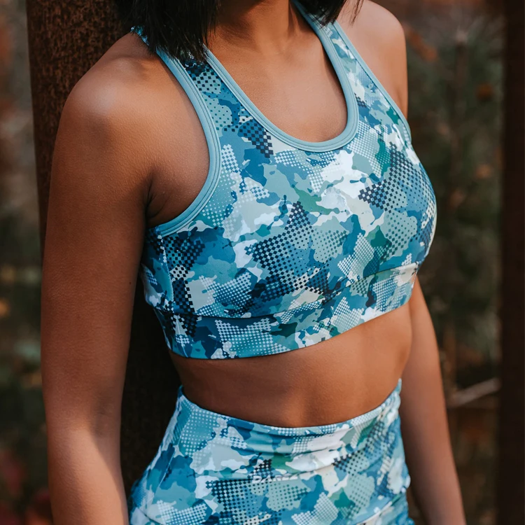 240gsm Green Camo Allover Printed Polyester Spandex Training Running Yoga Bra And High Waist Shorts 2-Piece Set