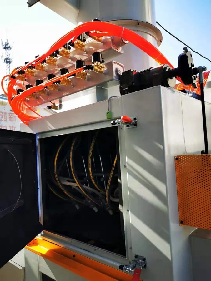 JL Automatic Conveyor belt sand blasting machine  with 12 pcs blasting guns for  clutch plate blasting