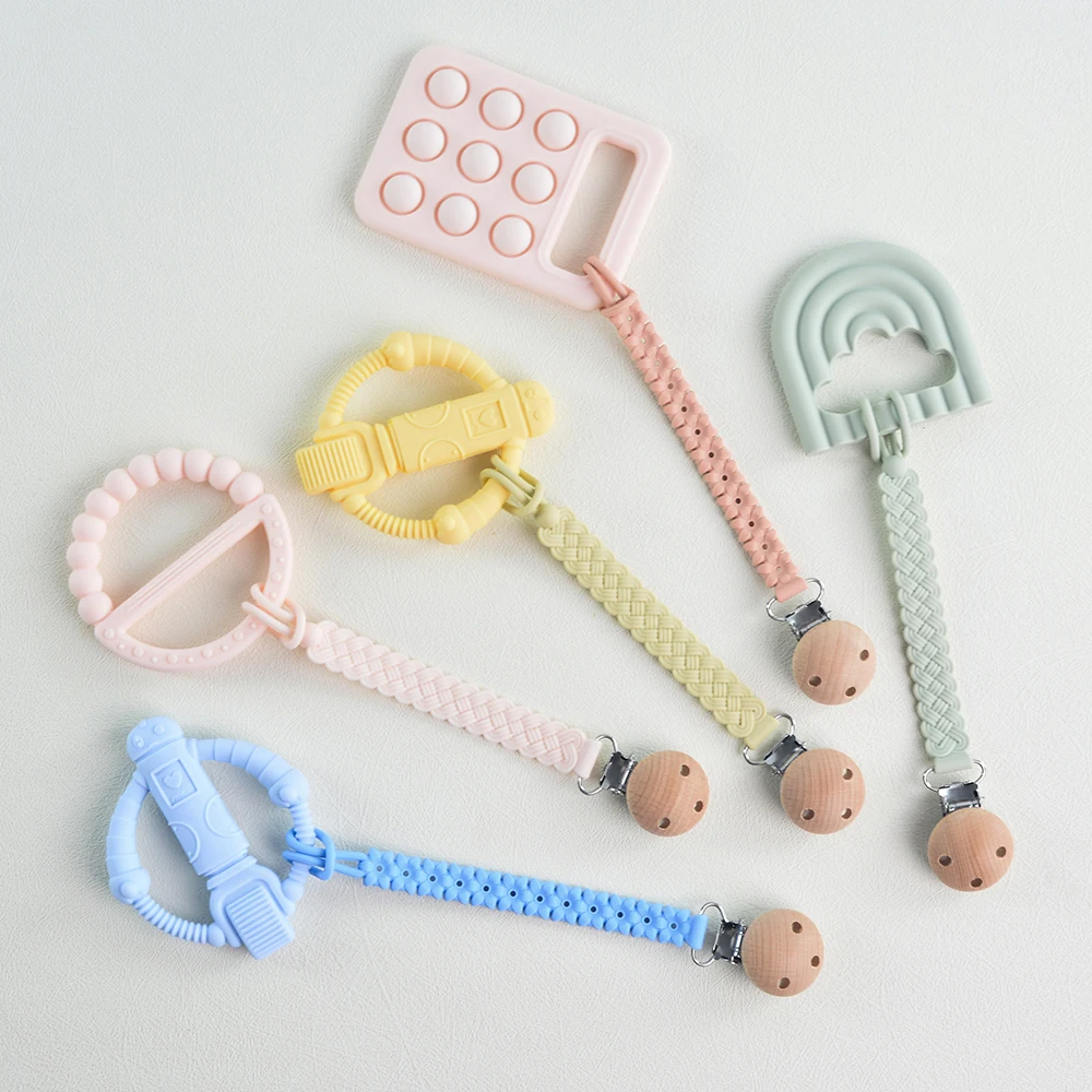 New Design Wholesale BPA Free Pacifier Metal Clip Soother Chain Silicone Teething Baby Pacifier Wooden Clips for Kids