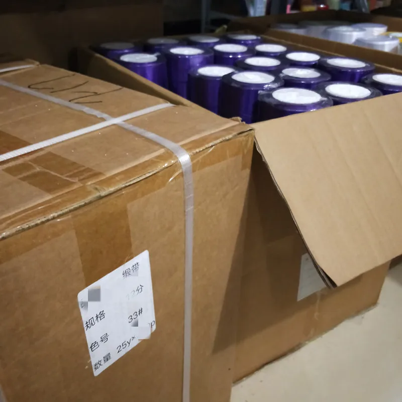  Оптовая продажа Yiwu золотистая/Серебристая цветная металлическая Проводная Блестящая лента 0 6 см 2/8 дюйма Рождественская
