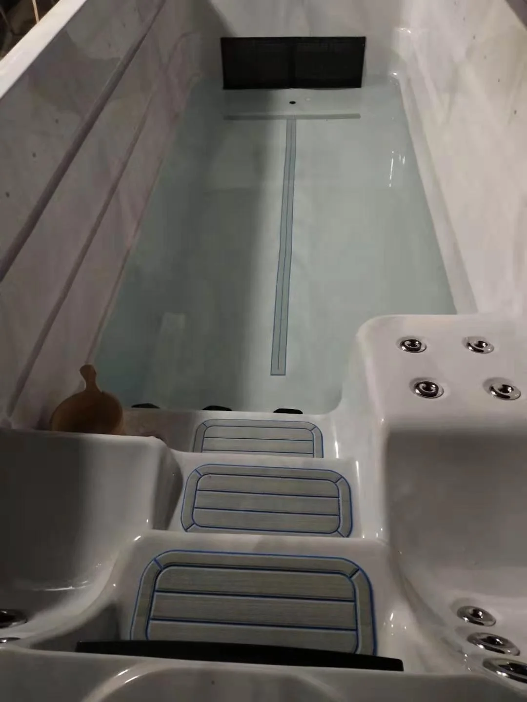 Komin Custom Skidproof Waterproof Various Colors Pad Hot Tub SPA Accessories