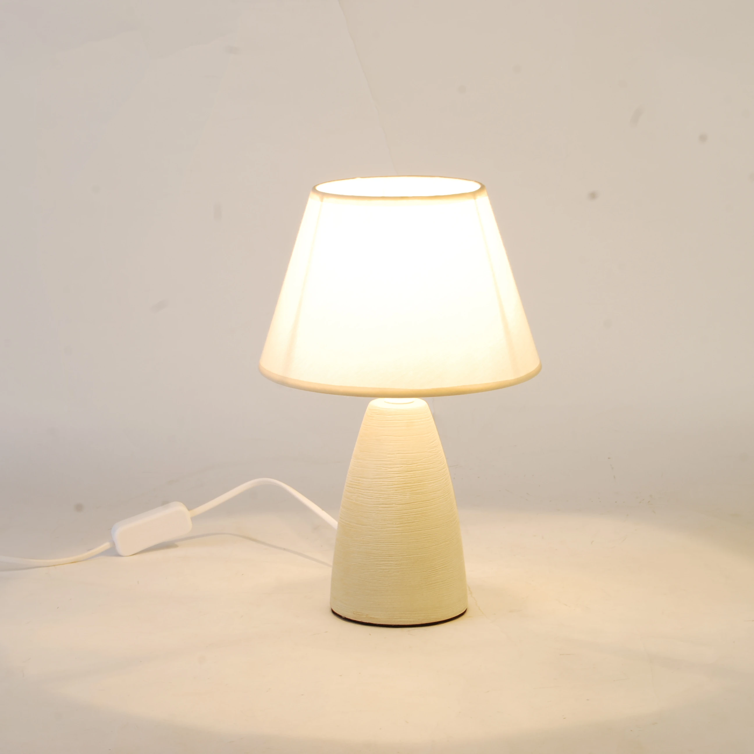 Anti Design Ceramic Base Table Lamp with Fabric Shade ON/OFF switch On Cable Easy to Use