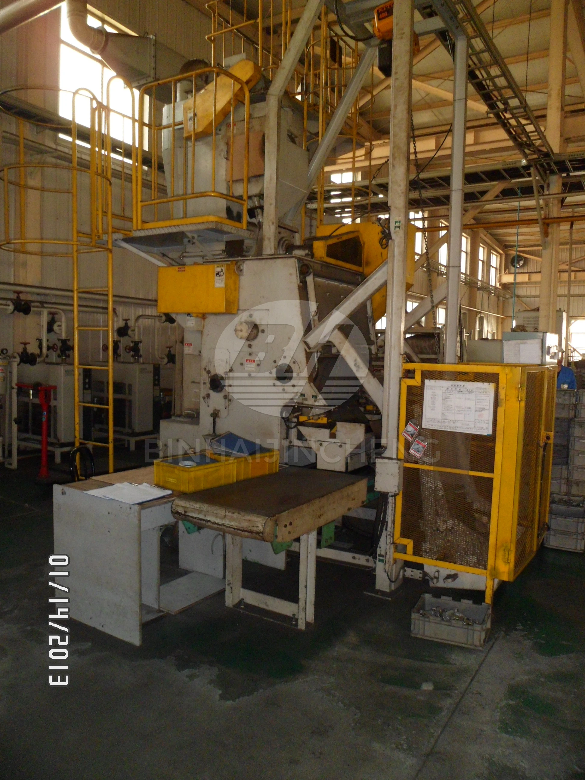 shot blasting machine q3210/tumble q3210 rubber belt shot blasting machine