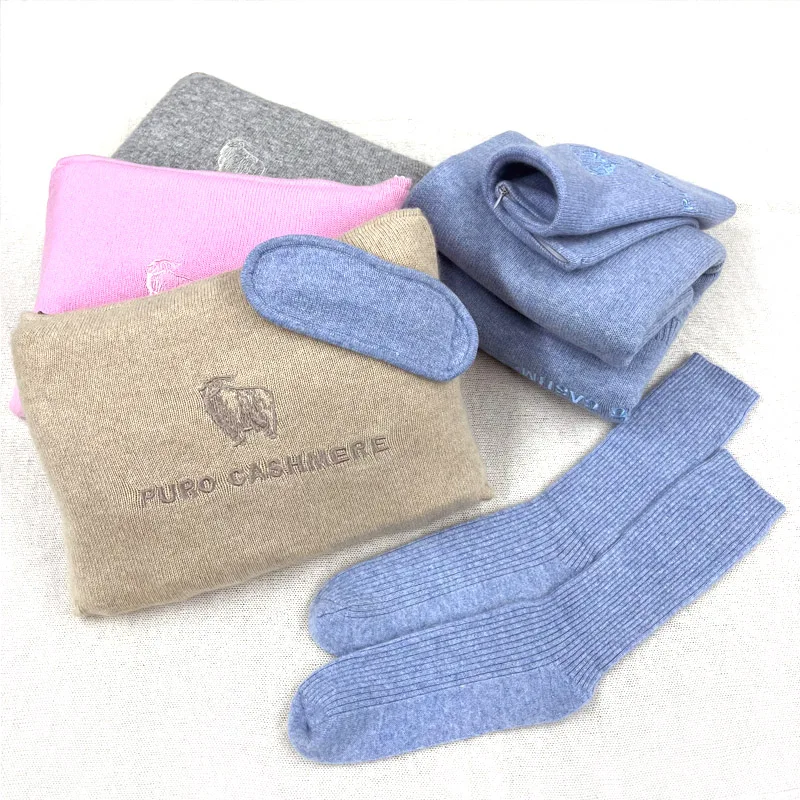 Custom knitted pure cashmere blanket eyemask socks cozy cachemire 100% cashmere travel set with bag pouch