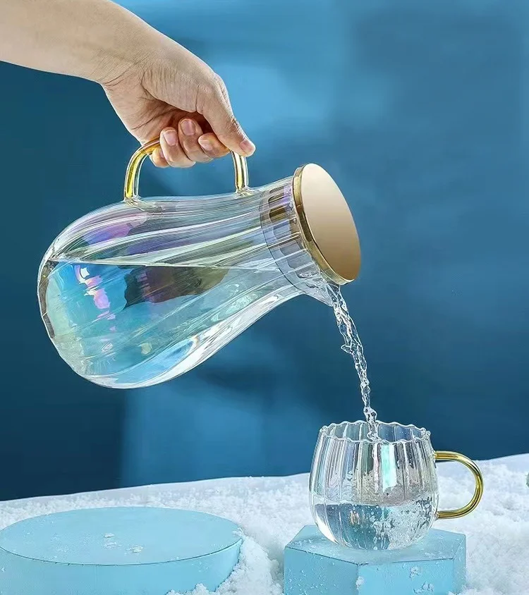 Wholesale Glass Cold Water Pitcher with Lid and Handle Hot Water Glass Jug for Household Custom Color