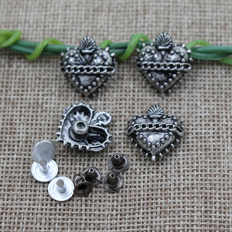 High quality peach heart pattern colorful embossed decorative rivets for  leather coat