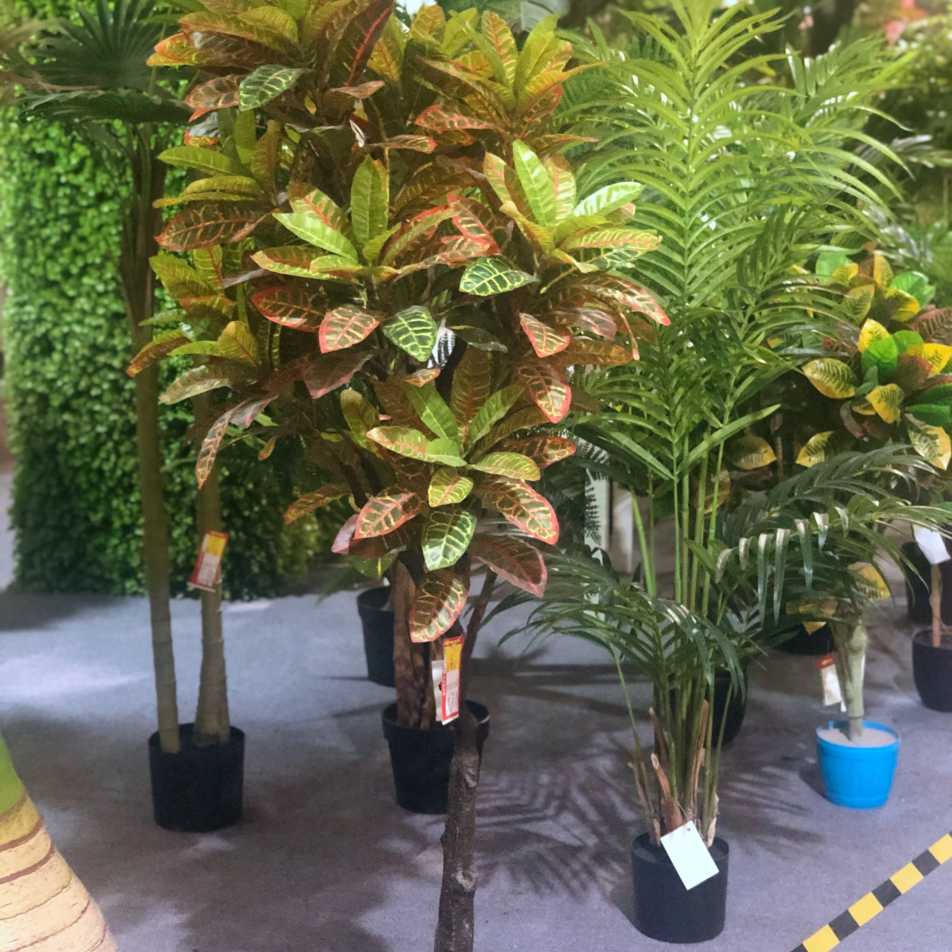 High quality Artificial Croton  Plant beautiful leaves wholesale artificial plant tree for sale