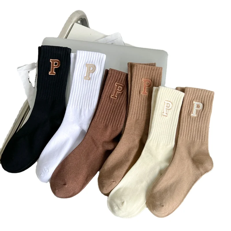 2023 Factory Manufacturer Women  Socks Fashion Custom  Embroidery  Letter Logo Women  Socks