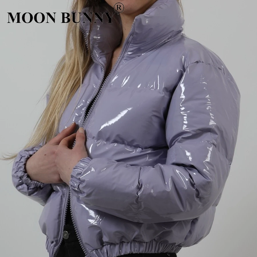 
 Женская Длинная кожаная куртка с меховым капюшоном  