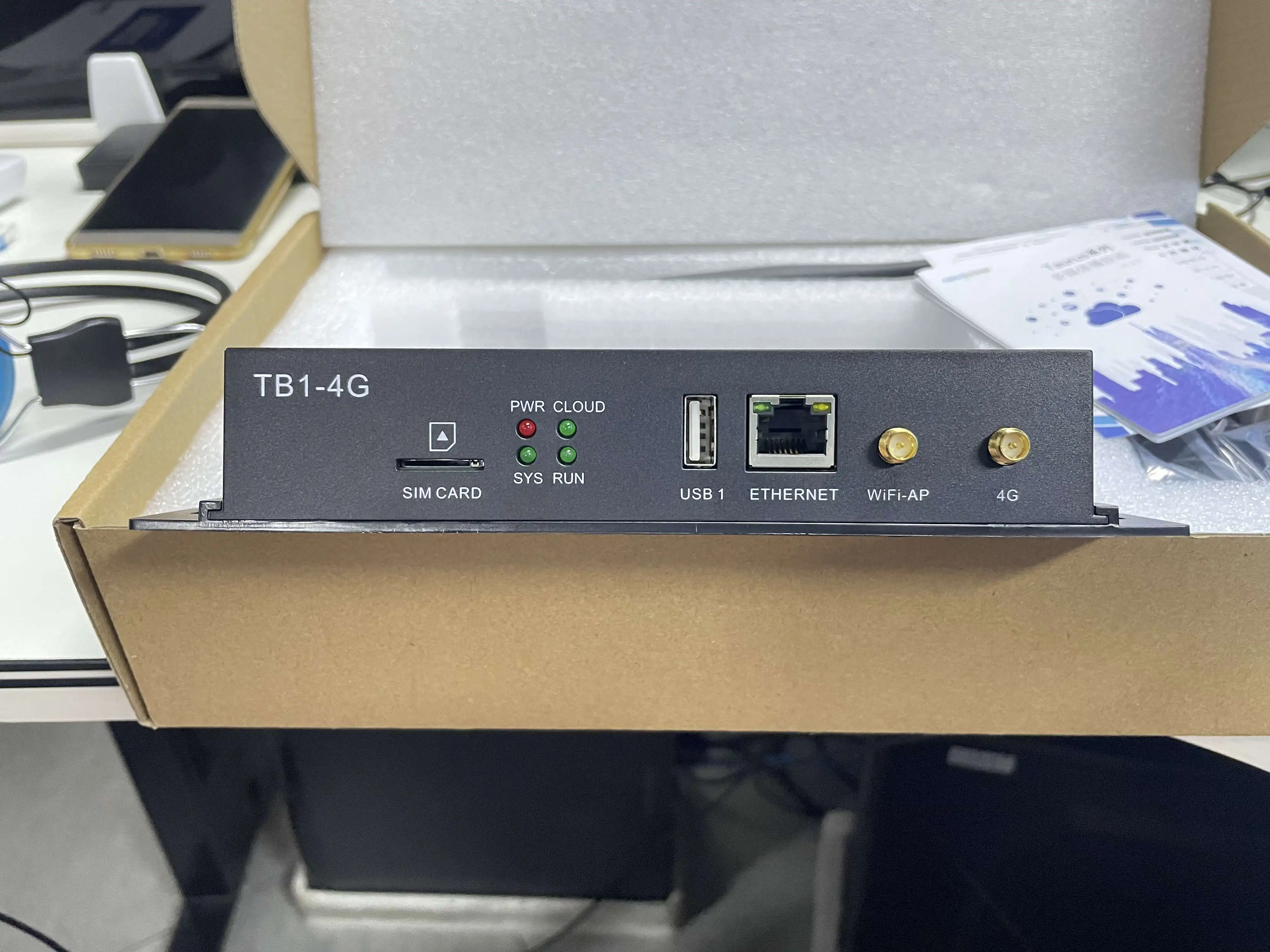 Asynchronous play box TB1 TB2 TB30 TB40 video controller support wifi usb mobil phone control