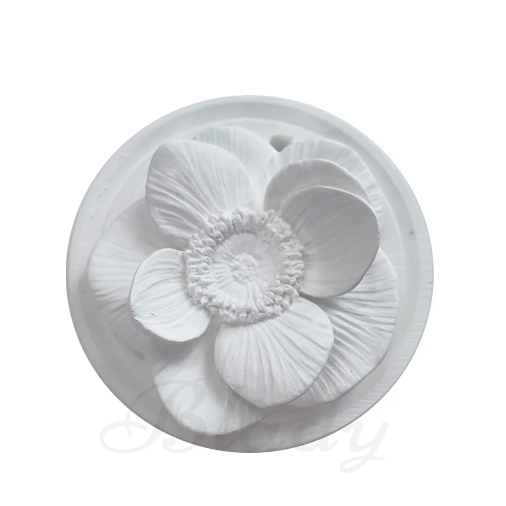 Custom flower shape home fragrance clay hanging aromatherapy car air freshener ceramic diffuser