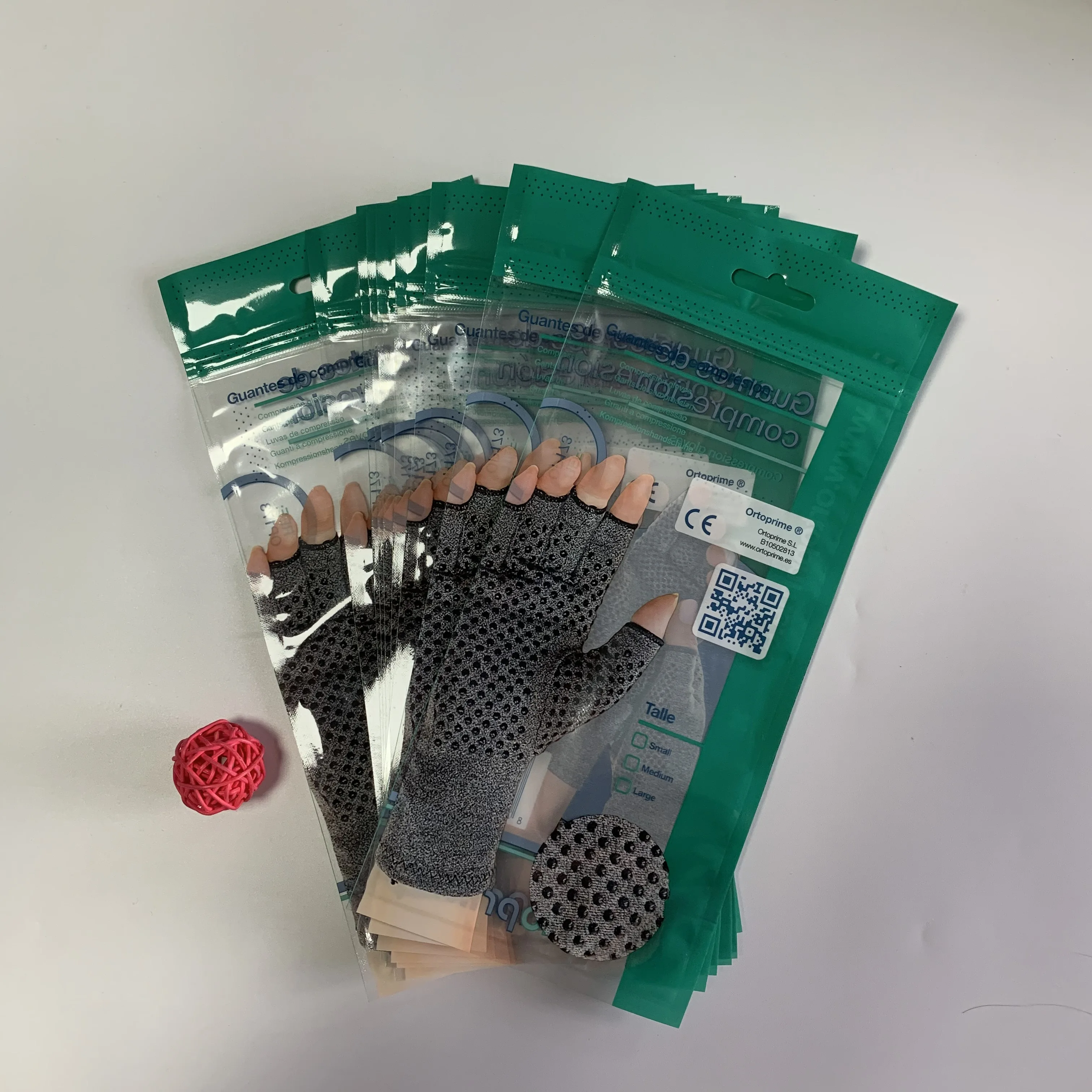 OPP lamination plastic pp woven packaging bag 20kg 25kg for pigeon food animal feed bag