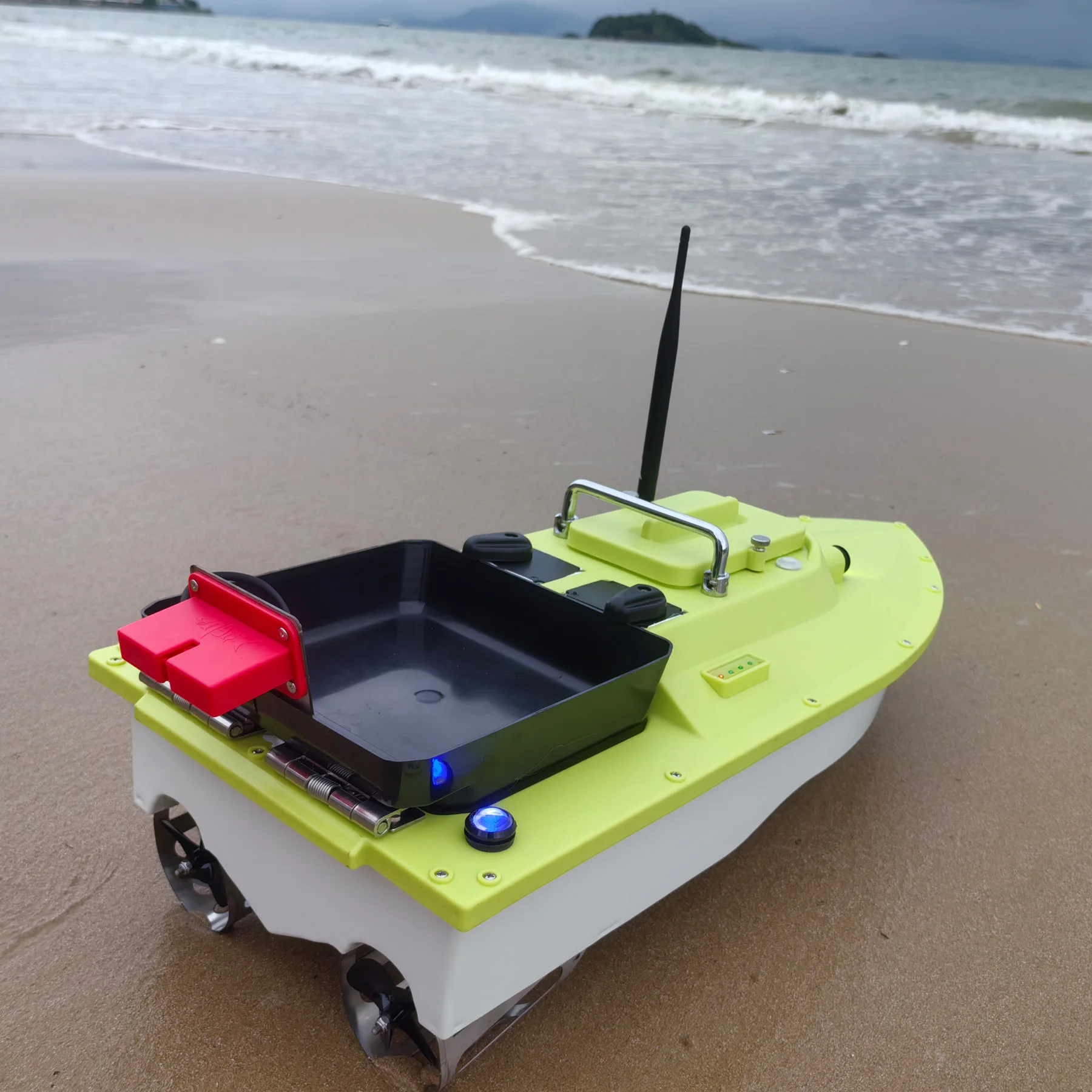 S80 Brushless Motor Super Speed Saltwater RC Fishing Bait Boat with GPS for Surf Fishing with,IP 66 Waterproof,5 Meters/Second