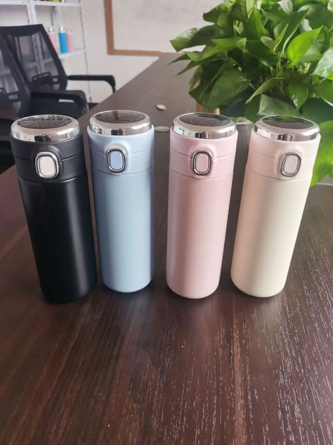 Good Reputation Creative Pea Bounce Cover Insulation Vacuum Cup With Bounce Cup With Led Temperature Display