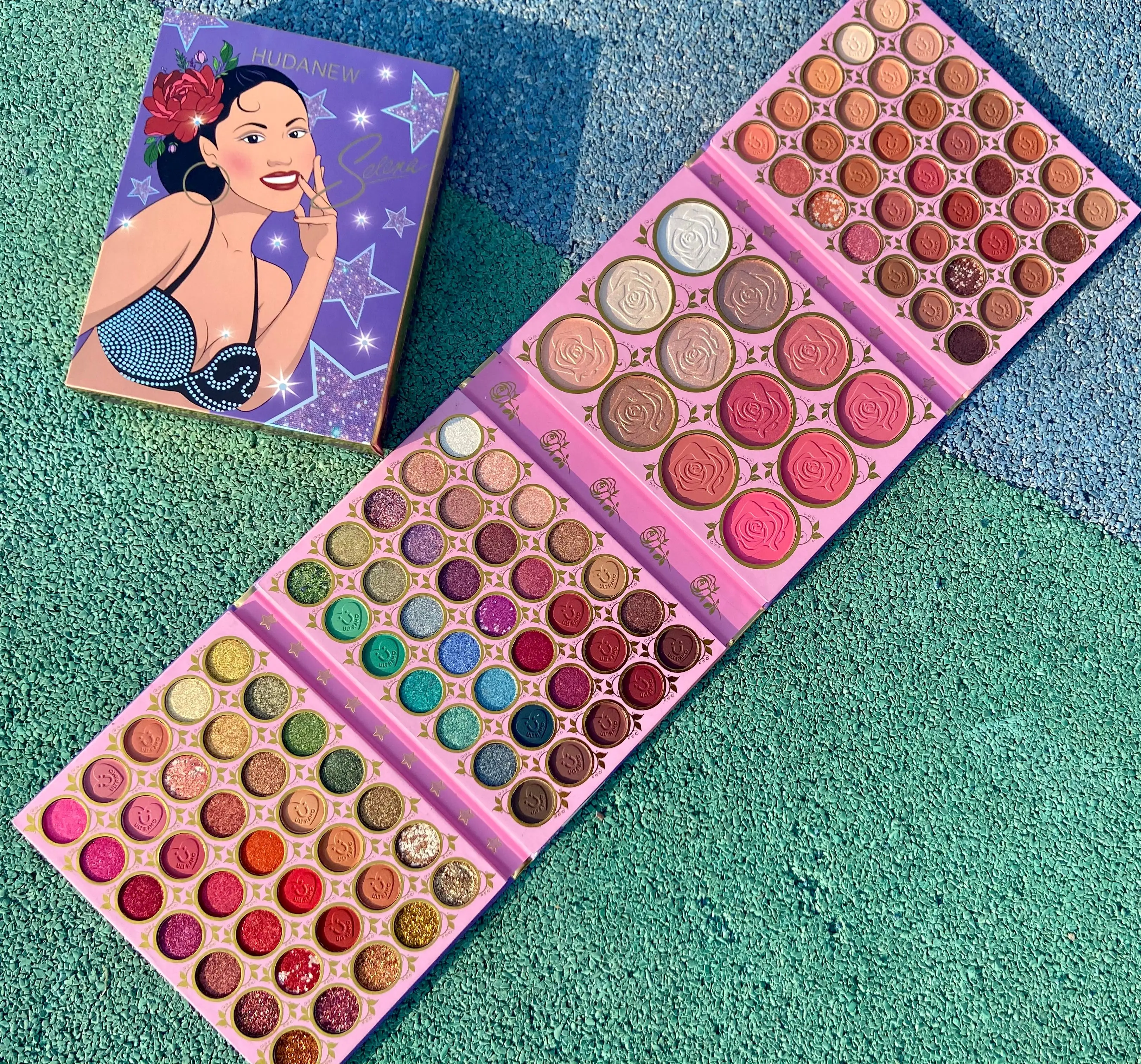 Hudanew 2022 Newest Ultramo Style makeup palettes 4 Pages Selena palette Long Lasting high pigment eyeshadow  sombra de ojos