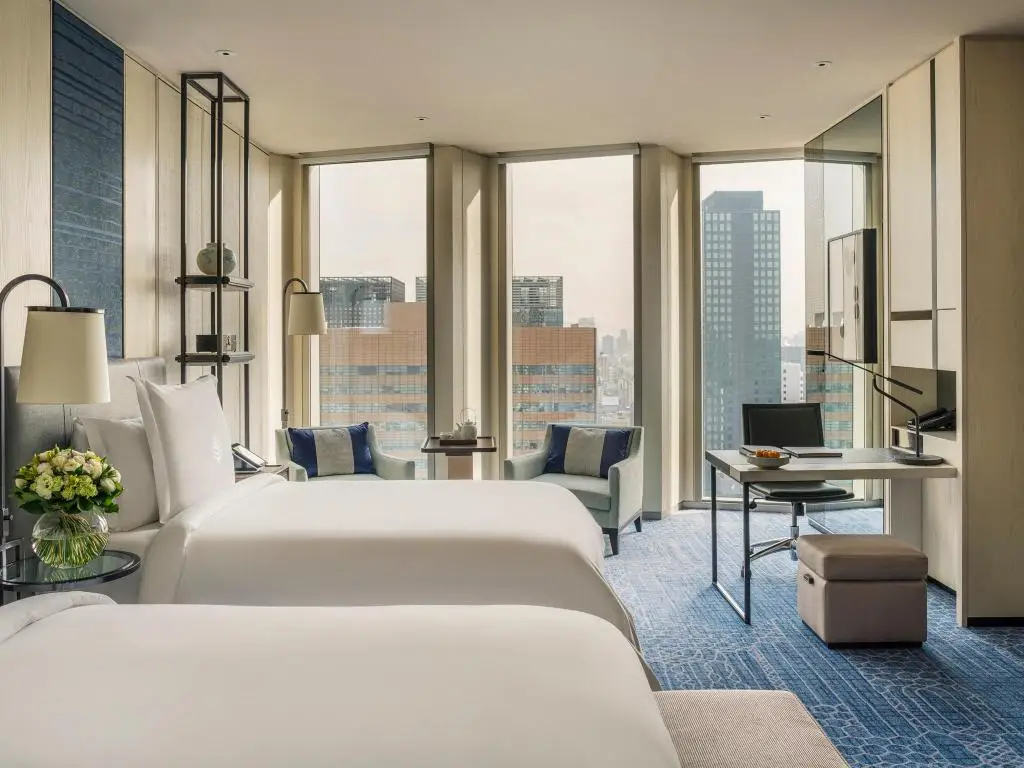 
Hotel bed room furniture design tufted button fabric hotel bed 