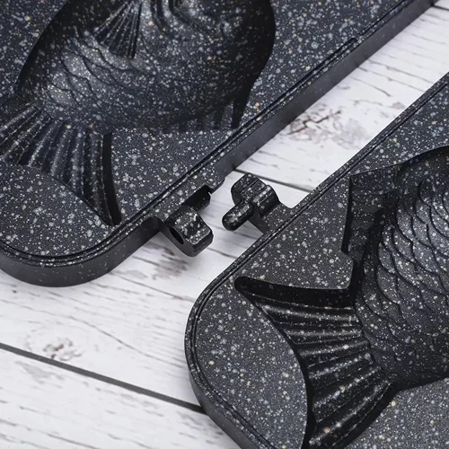 Hot Selling   Gas Cooker 4 Fish Mold Aluminum Alloy Non Stick Home Double Waffle Maker