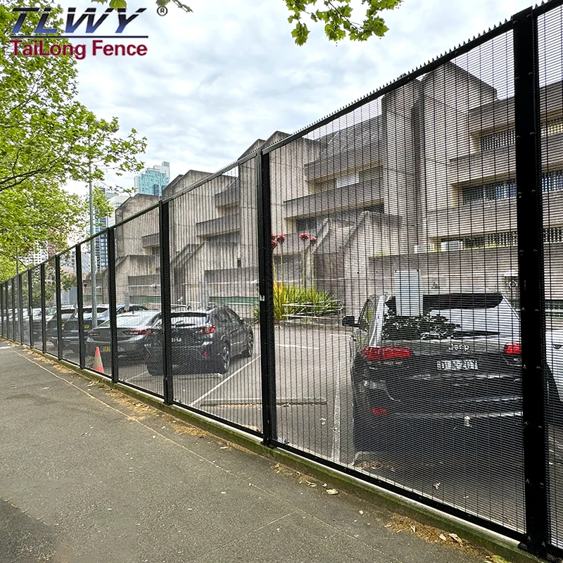 Wholesale 358 Fence Panels PVC Coated 3d V Bending Curved Garden Farm 358 Security Fence 358 Fence With Flat Bar