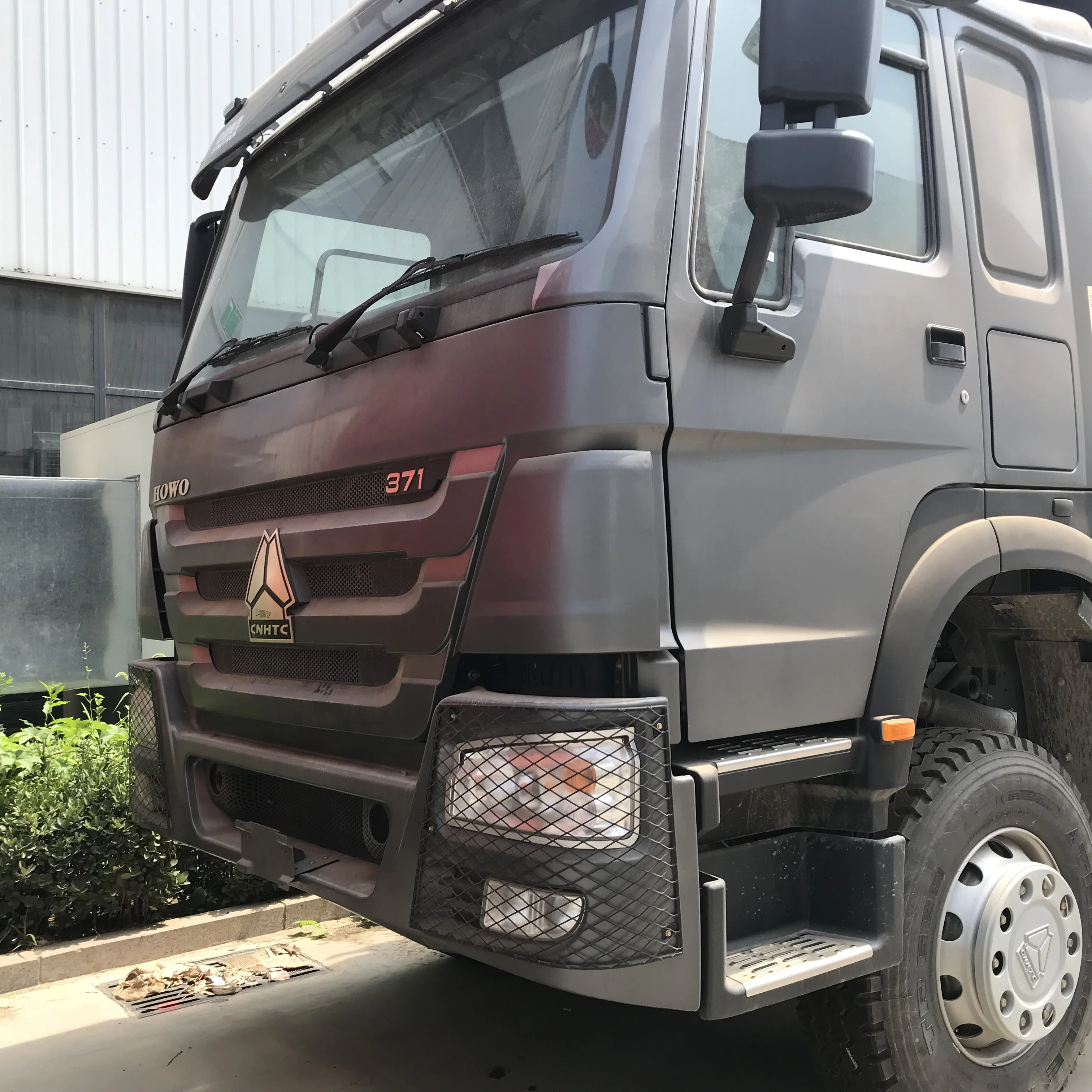 Cheapest Sinotruck Howo Second Hand 8x4 30-50 Ton 371hp 375hp 12 Wheels Used Tipper Truck Tipper Dump Truck