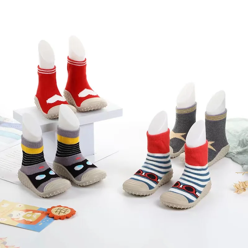 Cute Cartoon Designs Rubber Soft Sole Walking Shoes Baby Infant First Walker Sock Shoes Home Floor Knitted Sock Walking Shoes