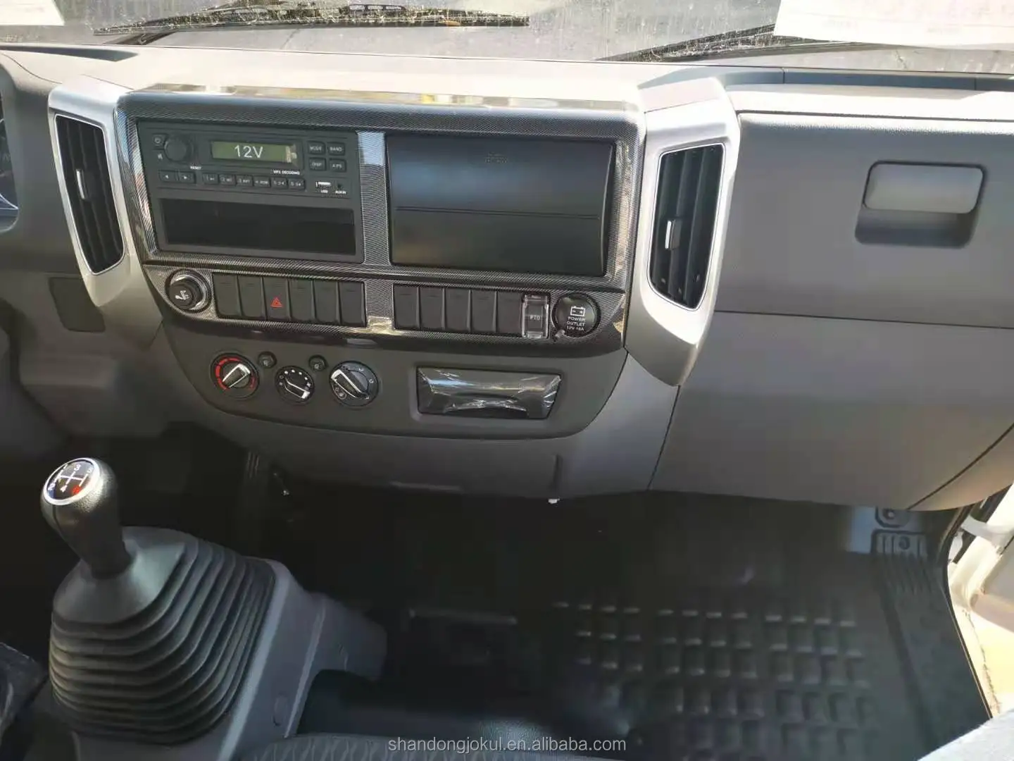 BEST SELLING FOTON 3T CARGO TRUCK WITH 2.237L GASOLINE, ONE AND HALF CABIN, 3.8M LONGER CARGO BODY