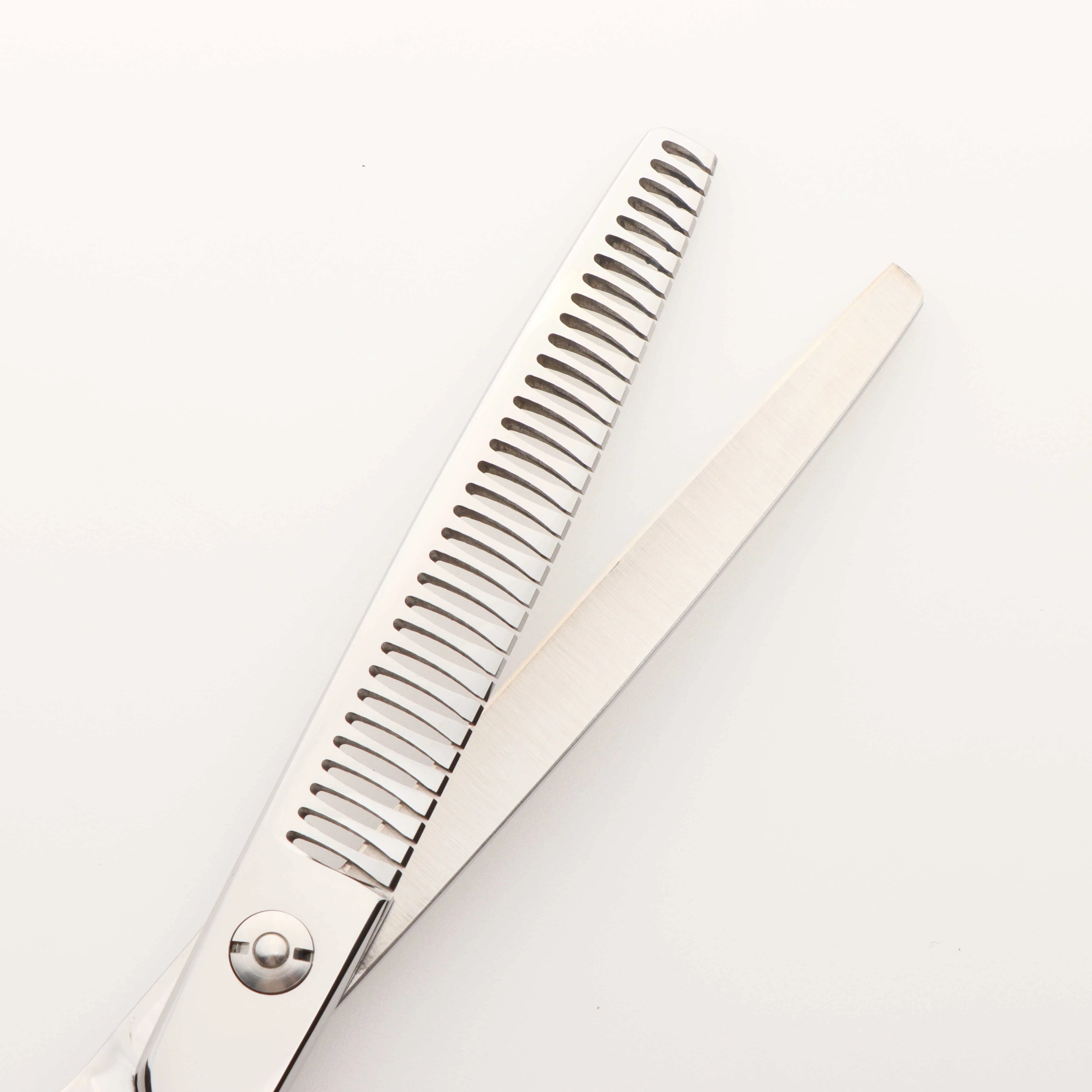 Professional 7Inch Pet Dog Grooming Thinning Shears OEM Japan 440C Steel Curved Chunker Scissors