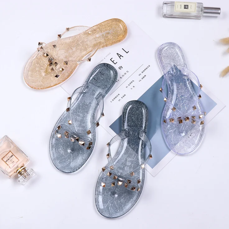 Sandals Shoes 2019arrivals Lady flat plastic sandals jelly shoes Rivet clip toe slippers R001 SlippersFlat Sandals