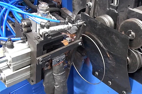 Hwashi Automatic Steel Wire Ring Making and Welding Machine / Butt Welding Machine