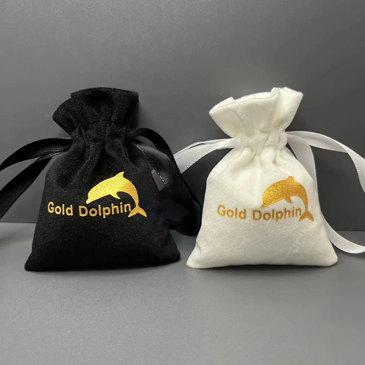 Colorful Small 8x10cm Hat Dust Bags with Draw String Velvet Dice Bag