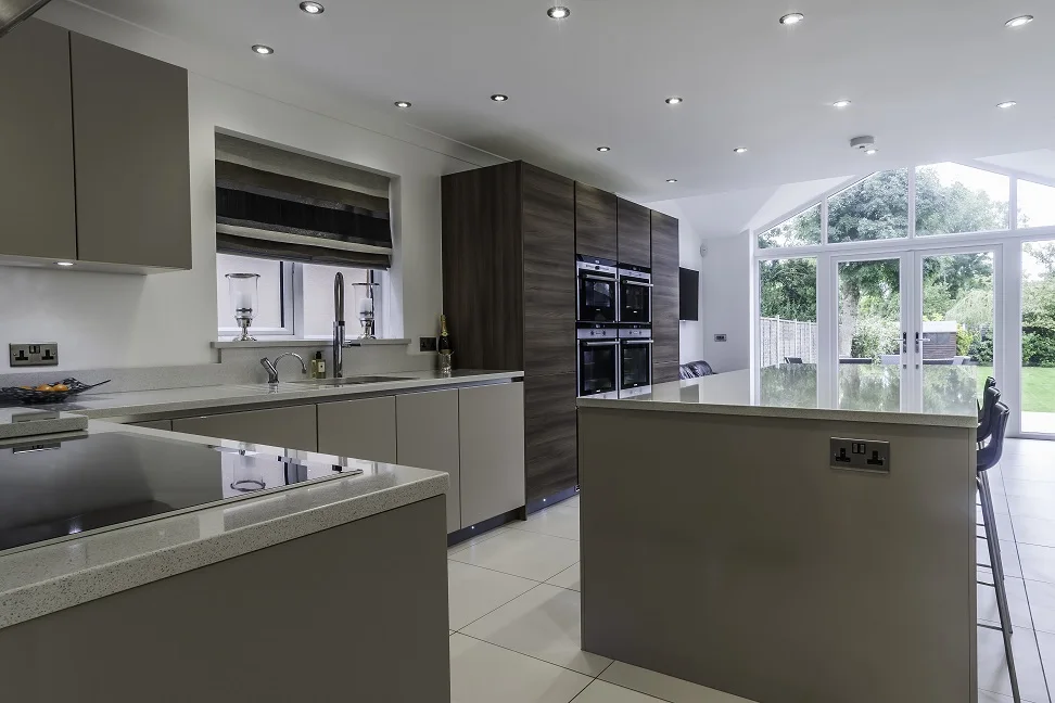 made in China modorn design Soft Close Ceramics&Wooden/aluminum L Shape Kitchen Cabinet