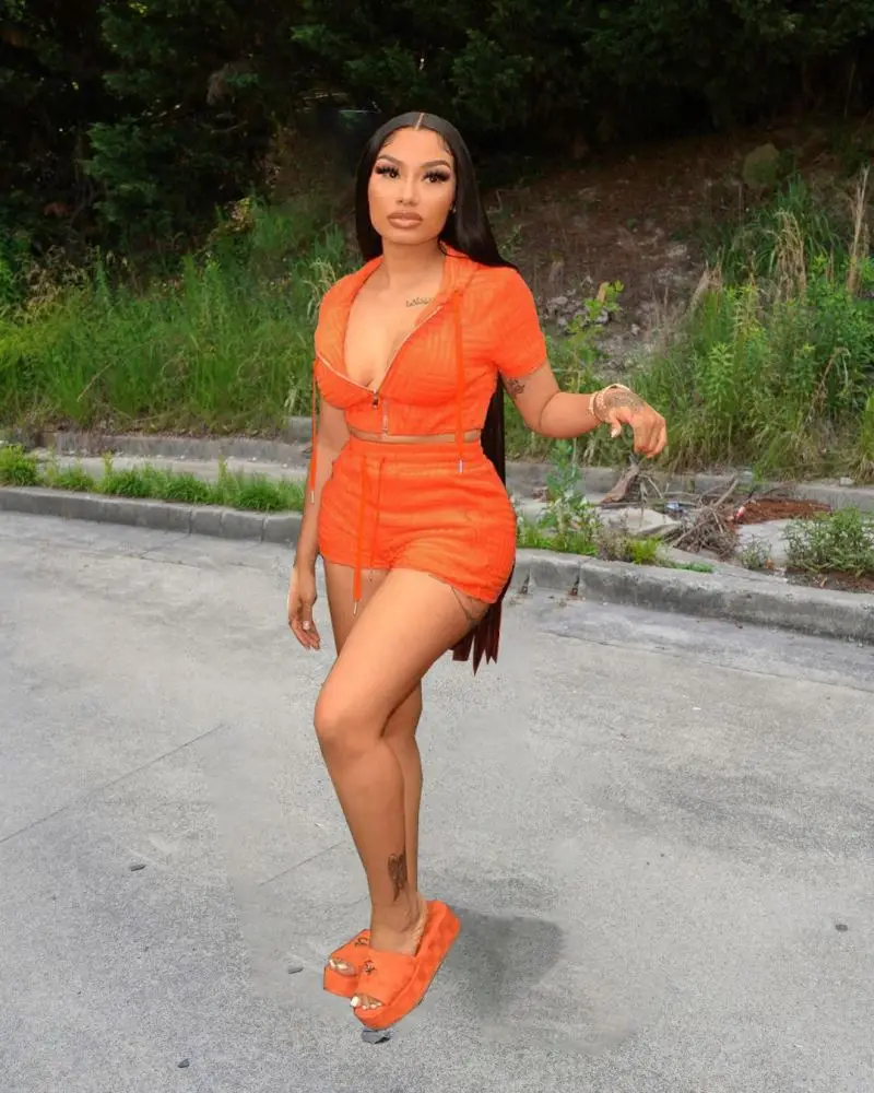 OLAF Drop Shipping 2023 Women Short Sleeve Terry Towel Embossed Cropped Hoodie And Short Set Two Piece Set Women Clothing