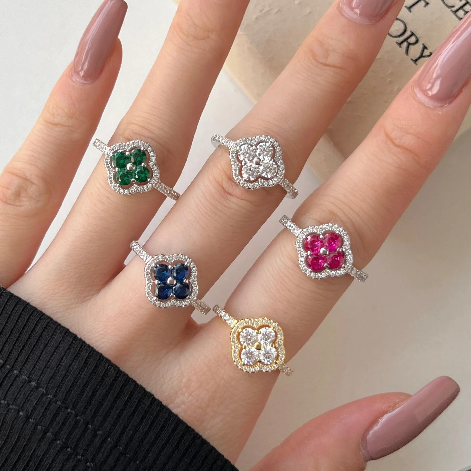 Женское кольцо из серебра 925 пробы