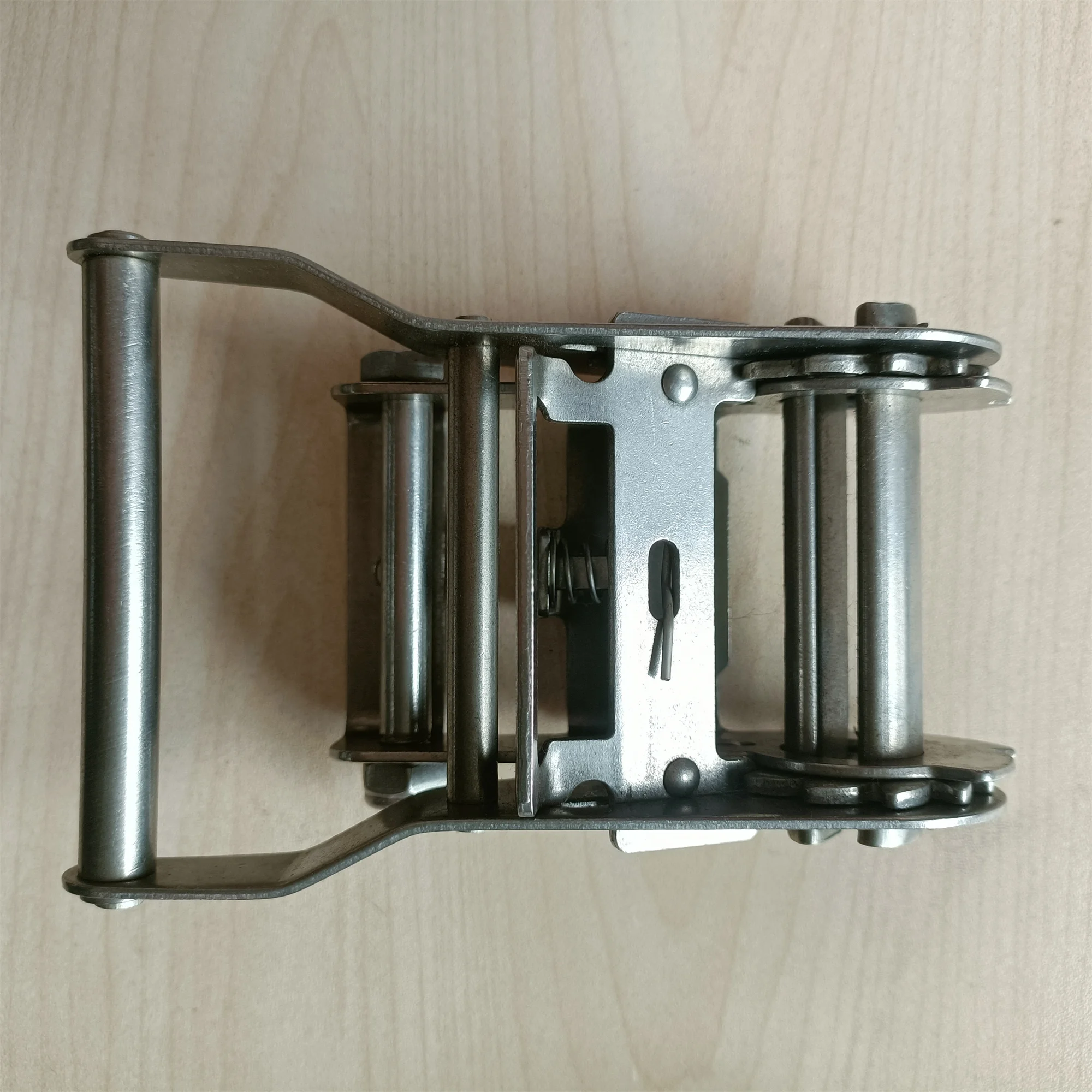 Отличаются друг от друга храповое соединение 2 дюймов 2000Kgs нержавеющая храповик для стяжных ремней пневматический Ratchet сковать ремни контейнер Запчасти и аксессуары