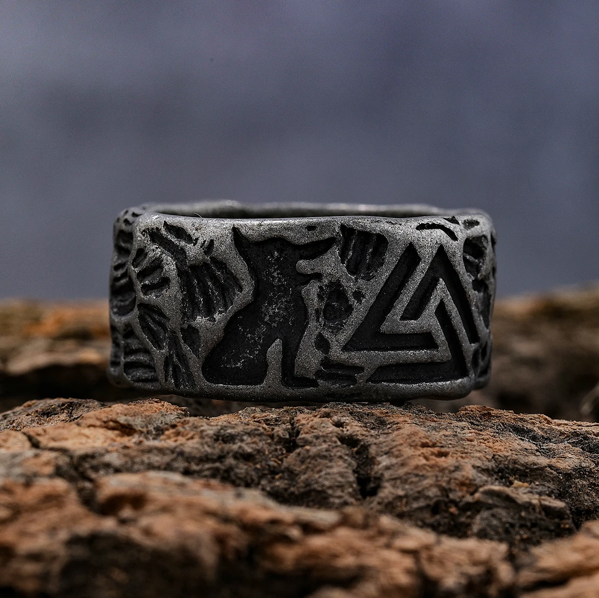 Custom Design Norse Myth Culture Viking Jewelry Stainless Steel Vintage Black Valknut Symbol Fenrir Wolf Ring for Men Women