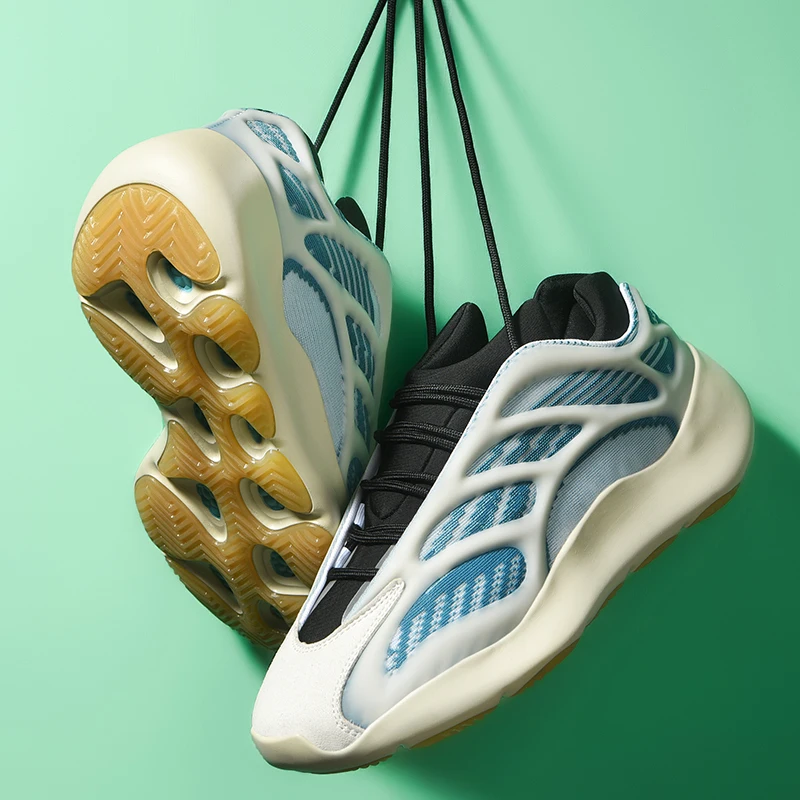 2022 Latest Design Original High Quality Yeezy Shoes Men Fashion Yeezy 700 V3 Running Sports Shoes