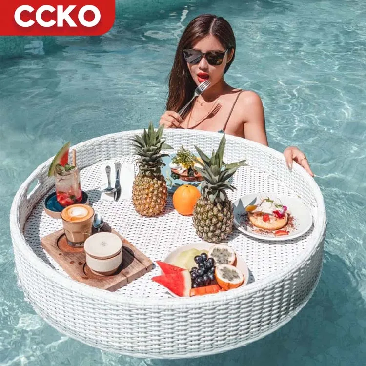 Поднос для завтрака из ротанга
