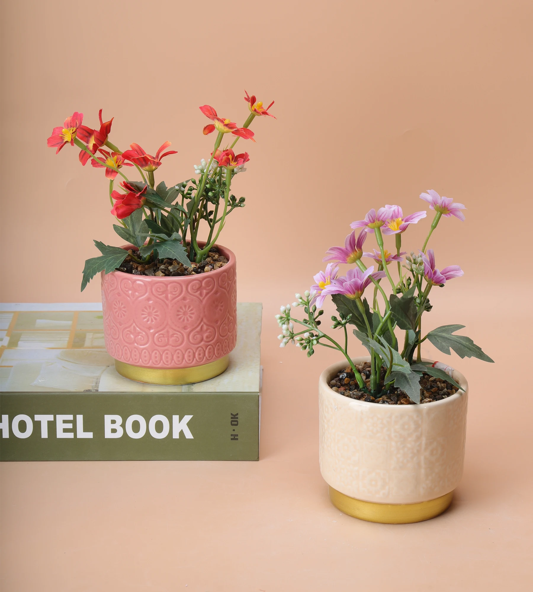 Hot selling indoor balcony courtyard garden  ceramic flower pots planters ceramic pots for plants