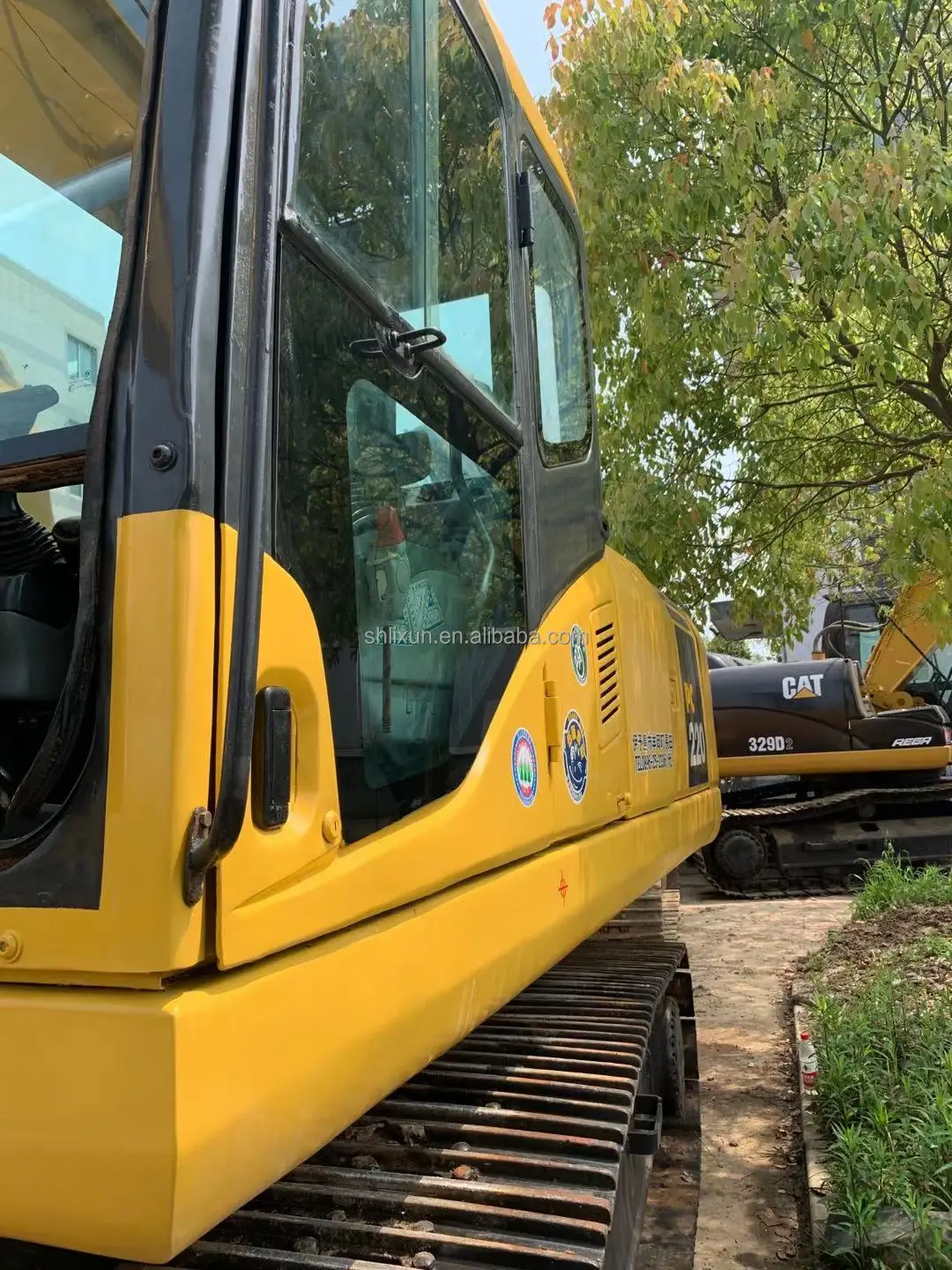 Japan original Used Komatsu pc220-8 excavators 22tons Second hand machine 22tons used komatsu pc220 crawler excavators used