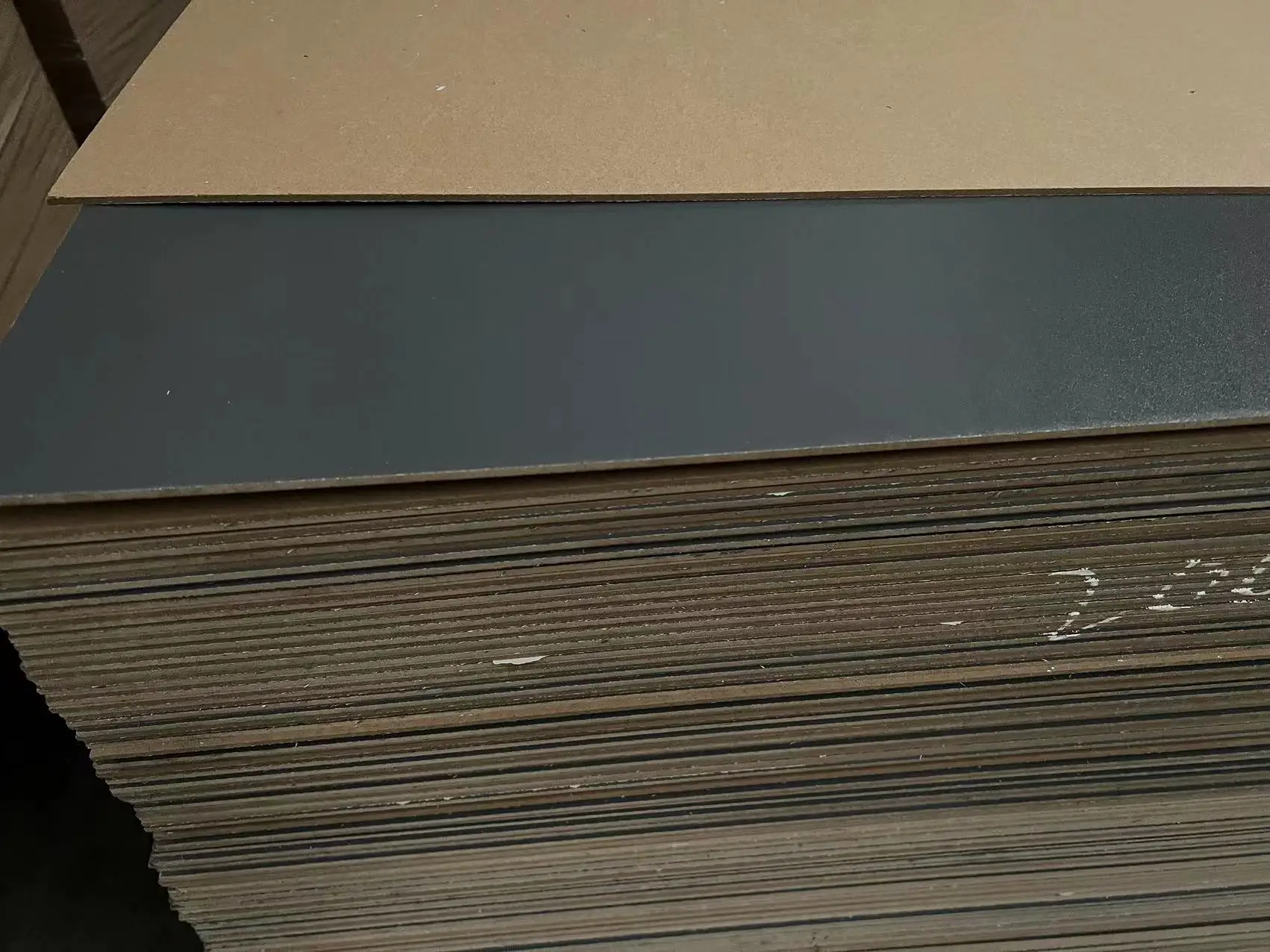 3mm 4mm 5mm 6mm 9mm 12mm 15mm 18mm fibreboards white laminated melamine faced wood mdf hdf board for Furniture