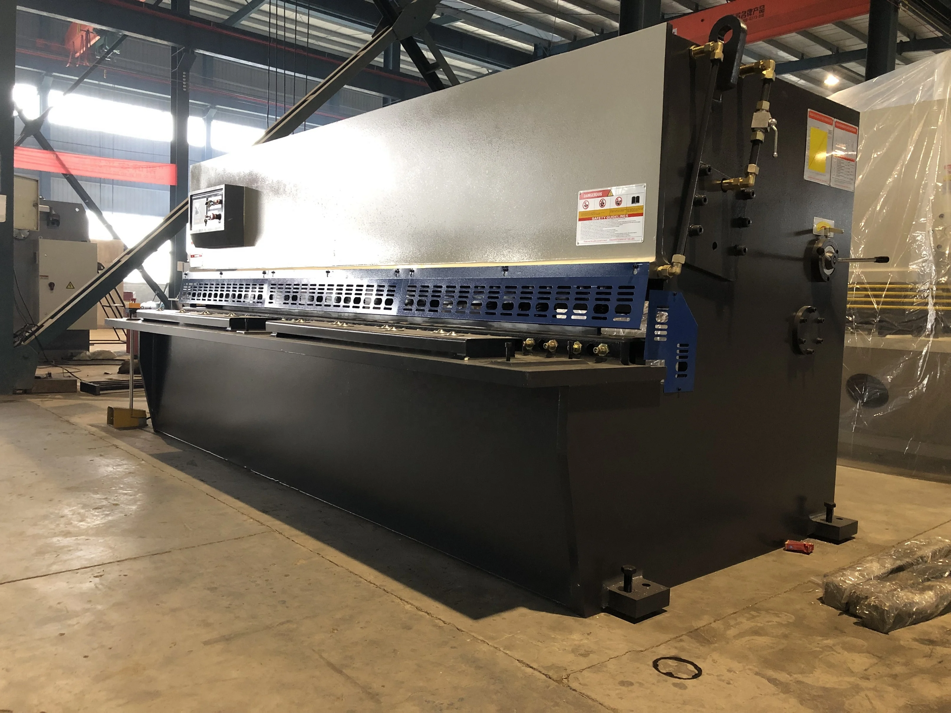 Dermax Textile Shearing Machine Heiniger Hydraulic Demolition Shears