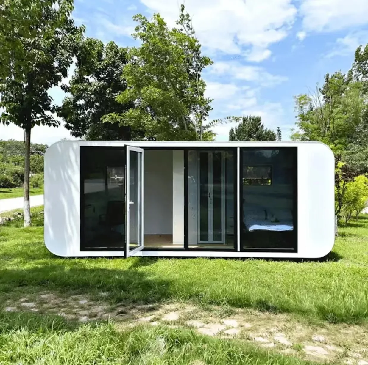 Prefab House Portable Tiny 20Ft 30Ft 40Ft Modern Popular Mobile Apple Cabin