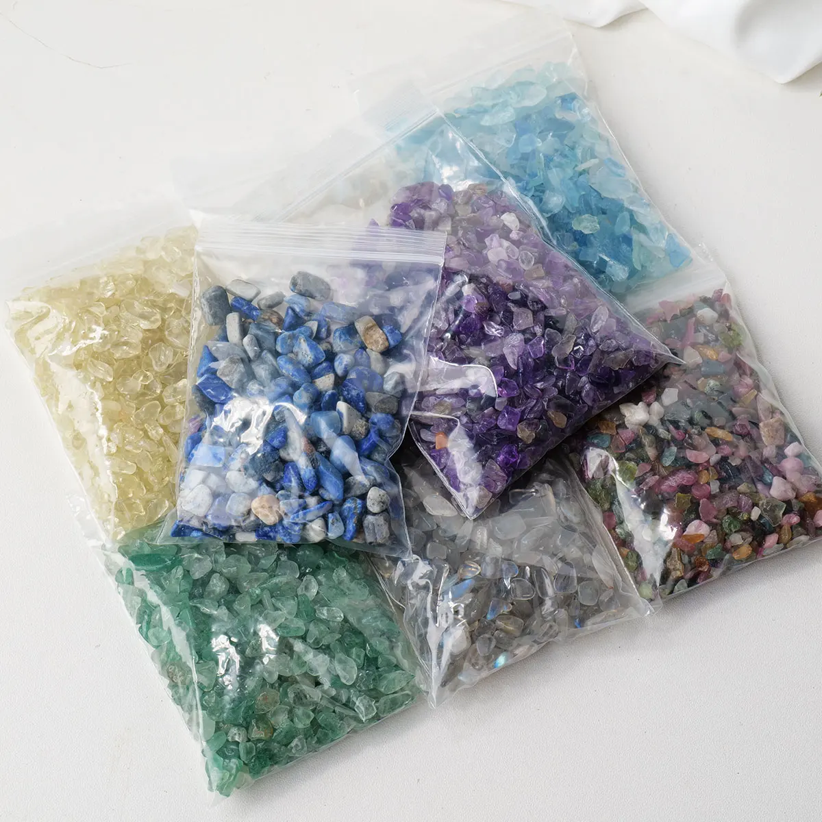 Wholesale Factory Price High Quality Natural Crystal Mixed Crystal Chips Healing Reiki For Home Decoration &Gifts