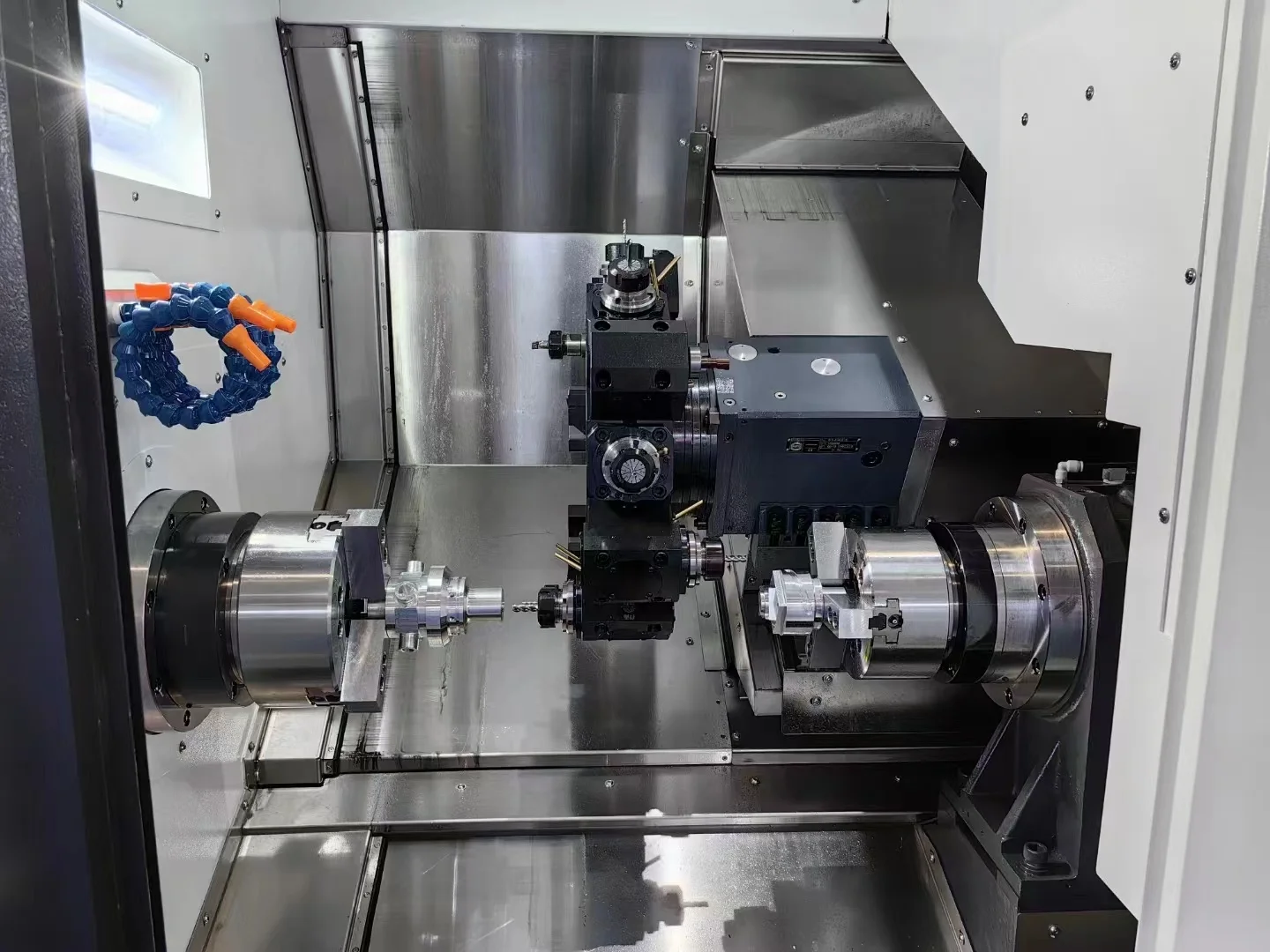 High Quality Build In Y-axis Double Spindle Type Tools CNC Lathe MJS500 Turning And Milling For High-cutting Metal Processing