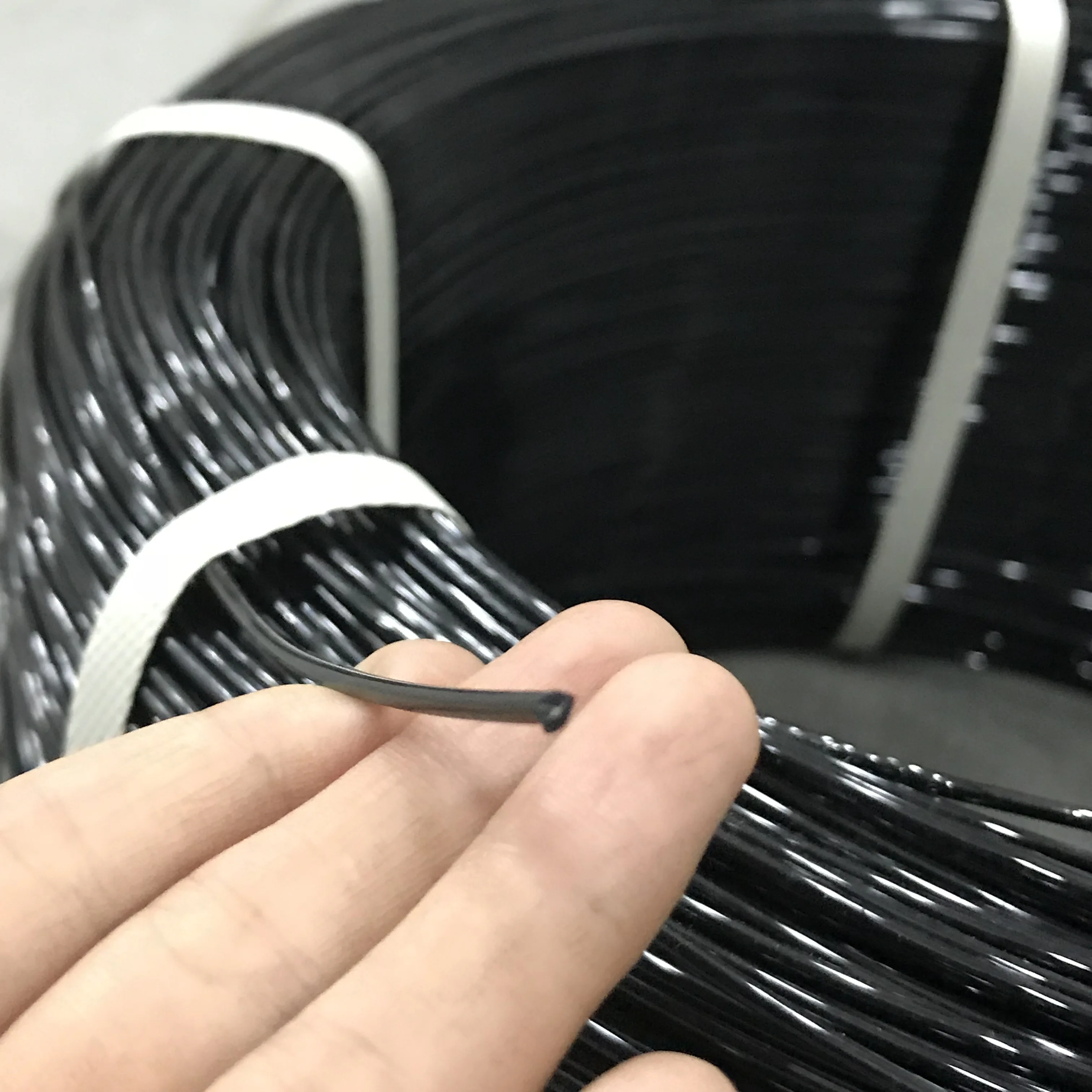 2.2mm 2.5mm 4mm Agricultural Greenhouse Polyester Wire Curtain Holding Wire for Sale Package Line
